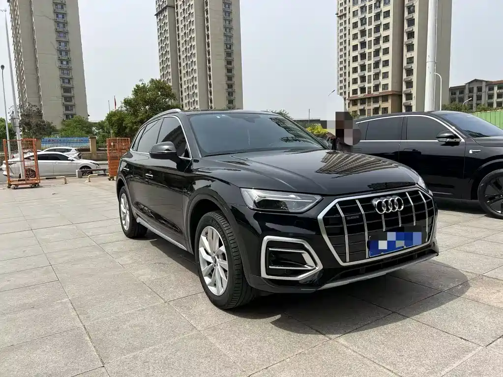 Audi Q5L 2023 40T Fashionable and Elegant Model купить на сайте DeffCars