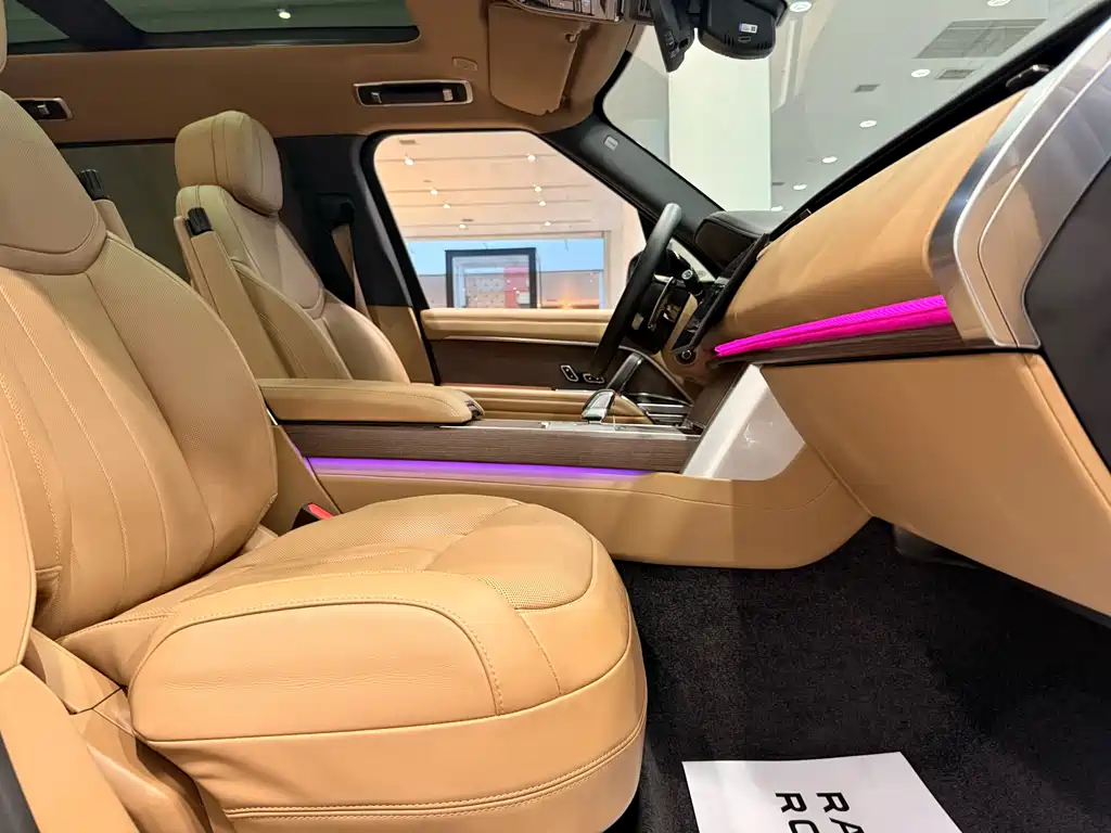 Range Rover 2025 3.0 L6 400PS Extended Edition купить на сайте DeffCars