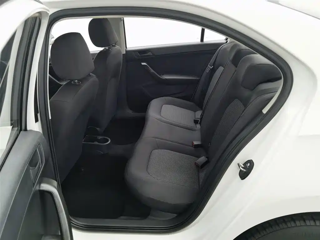 Santana 2019 1.5L Manual Fashion Edition National VI купить на сайте DeffCars