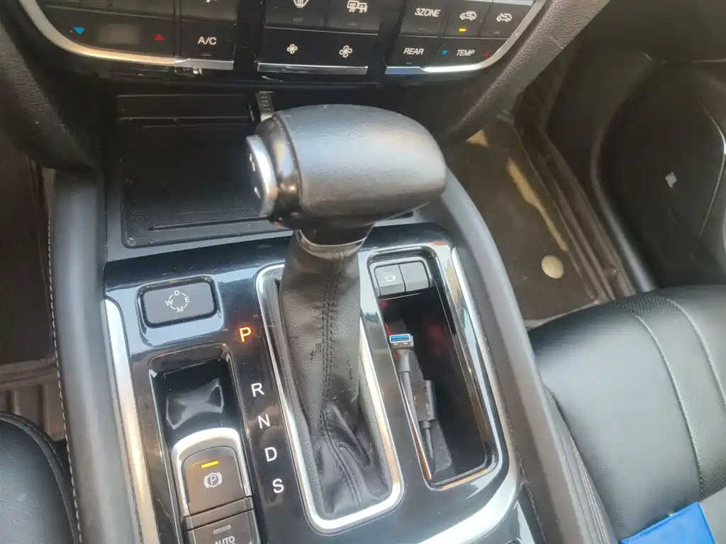 Trumpchi GS8 2017 320T four-wheel drive luxury smart connected version (seven seats) купить на сайте DeffCars
