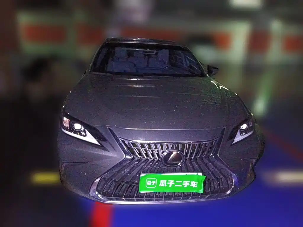 Lexus ES 2023 200 Excellence Edition купить на сайте DeffCars