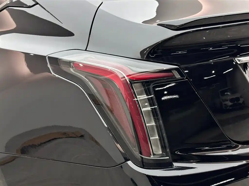 Cadillac CT5 2020 facelift 28T leading sports model купить на сайте DeffCars
