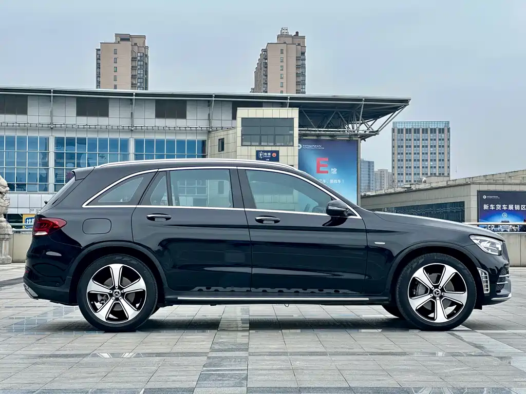 Mercedes-Benz GLC 2022 facelift GLC 300 L 4MATIC Dynamic Edition купить на сайте DeffCars