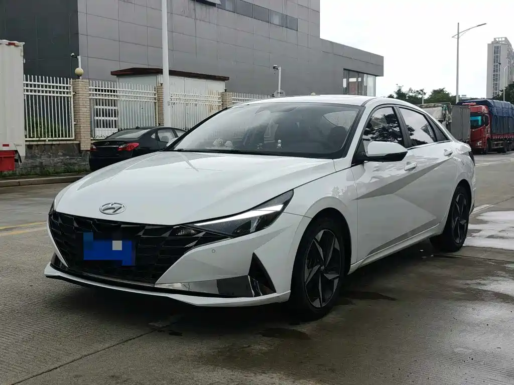 Elantra 2022 1.5L CVT LUX Premium Edition купить на сайте DeffCars
