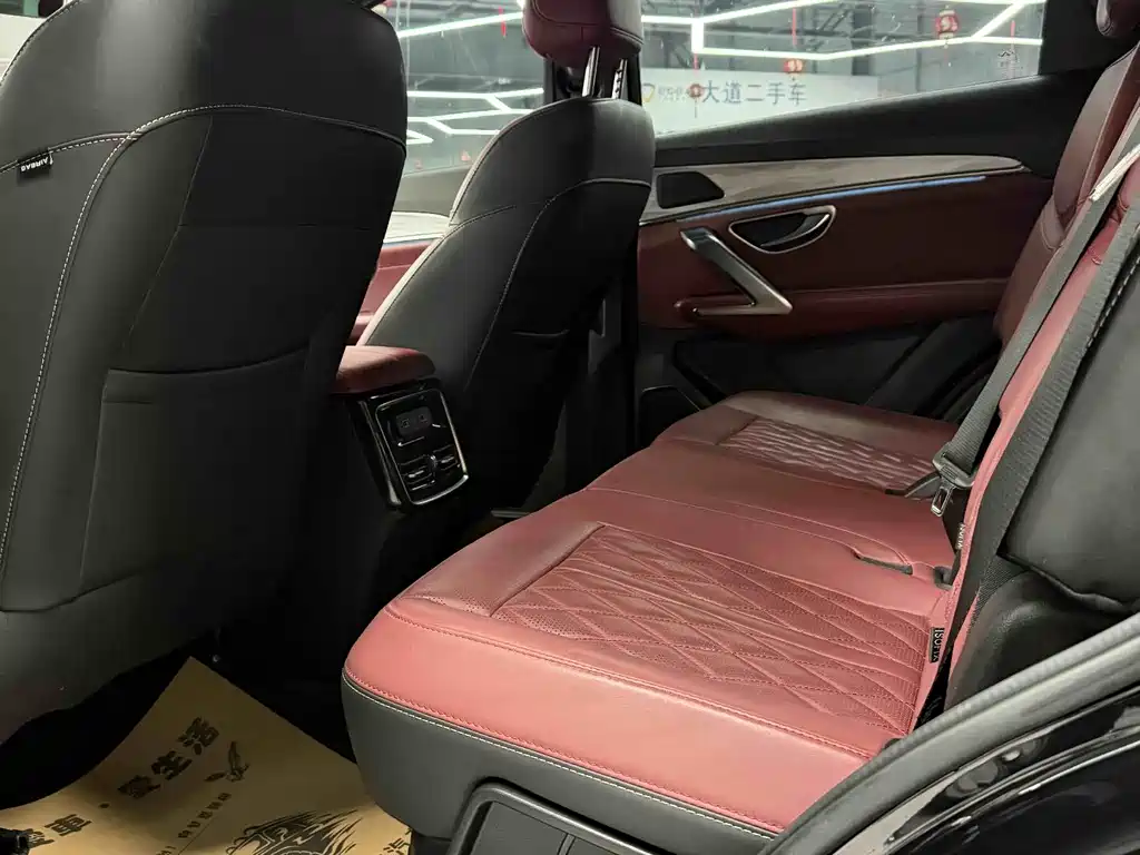 Jietu X70 PLUS 2023 model 1.6T DCT powerhouse 5 seats купить на сайте DeffCars