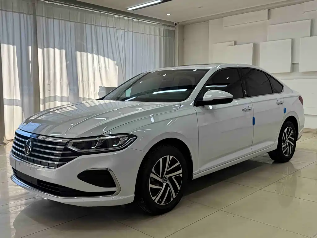 Lavida 2023 1.5L automatic 5 million version купить на сайте DeffCars