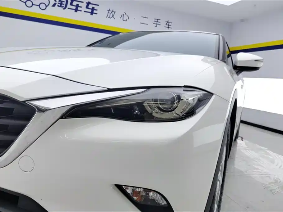 Mazda CX-4 2018 2.0L automatic two-wheel drive Blue Sky Vibrant Edition National V купить на сайте DeffCars