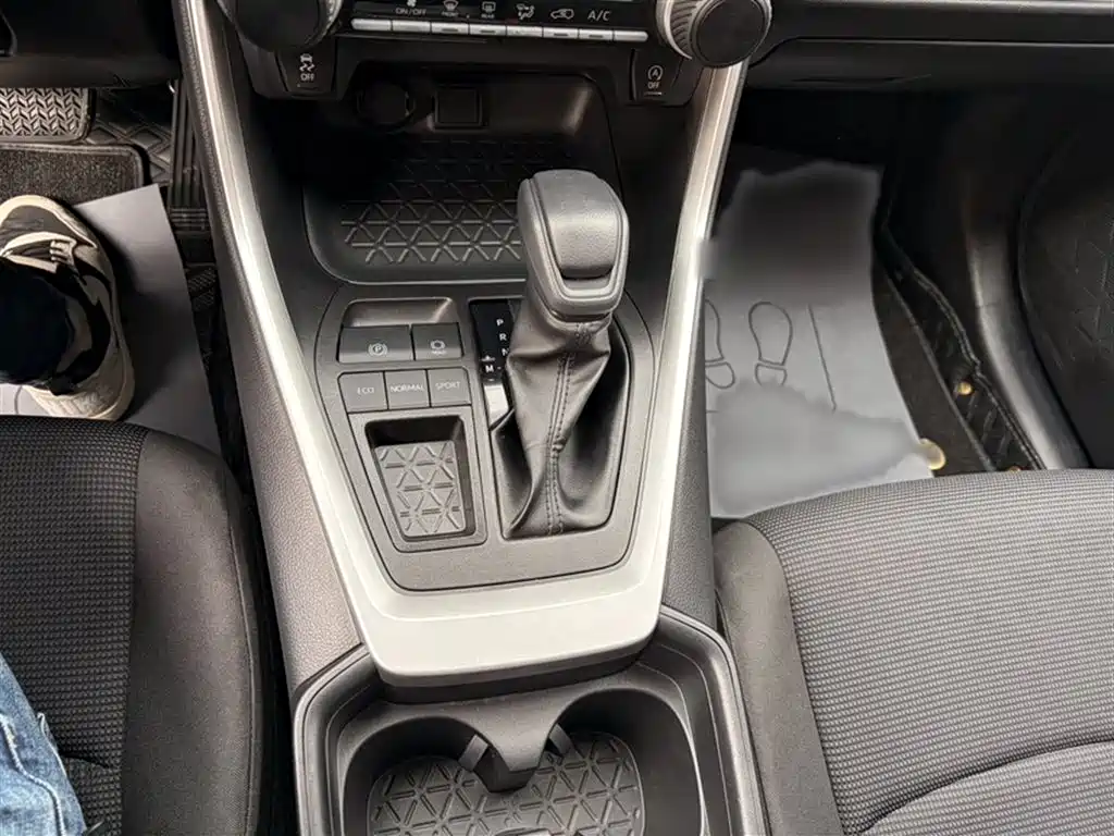 RAV4 Rongfang 2022 2.0L CVT two-wheel drive urban version купить на сайте DeffCars