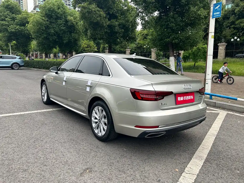 Audi A4L 2019 40 TFSI Enterprising National VI купить на сайте DeffCars