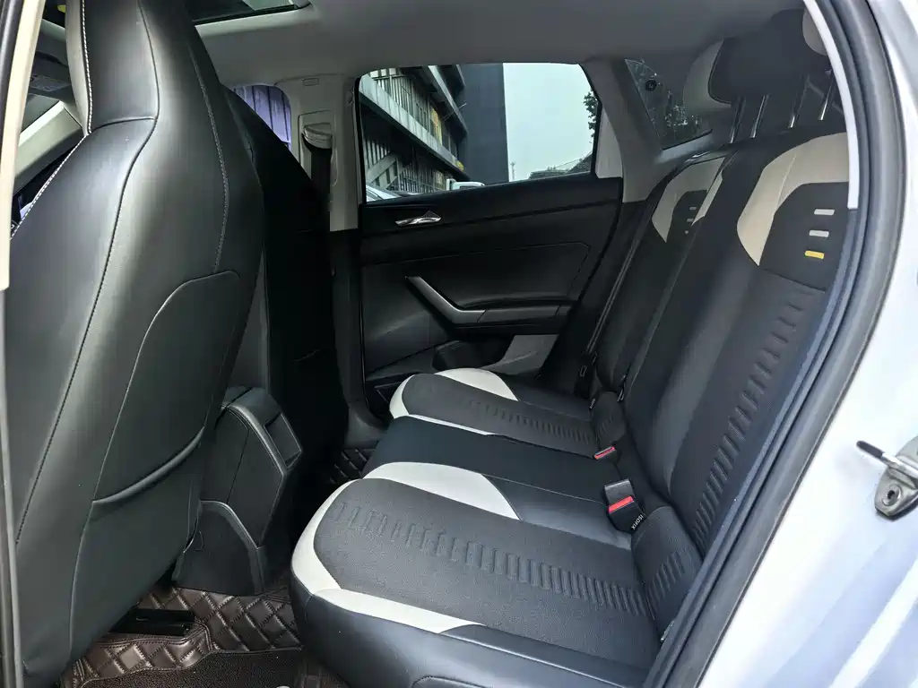Polo 2019 Plus 1.5L Automatic Colorful Technology Edition купить на сайте DeffCars