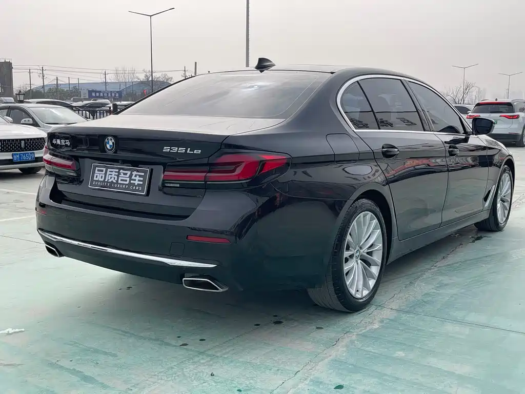 BMW 5 Series New Energy 2021 535Le Luxury Package купить на сайте DeffCars
