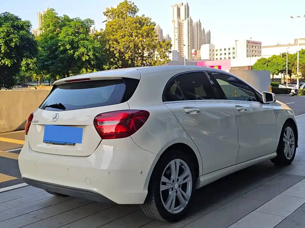 Mercedes-Benz A-Class Imported 2016 A 200 Dynamic купить на сайте DeffCars