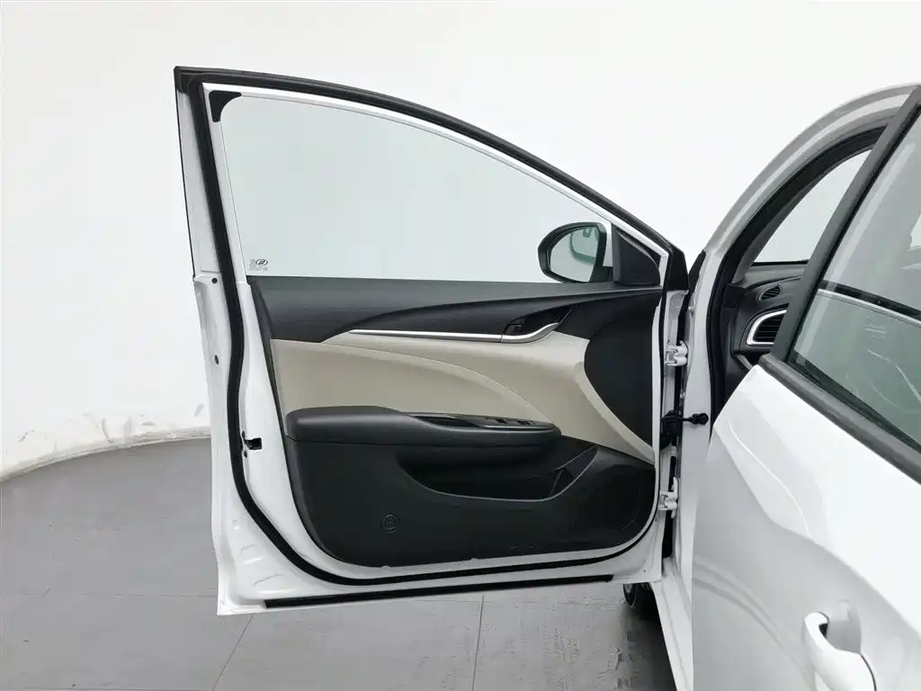 Yinglang 2018 15T Dual Clutch Elite National V купить на сайте DeffCars