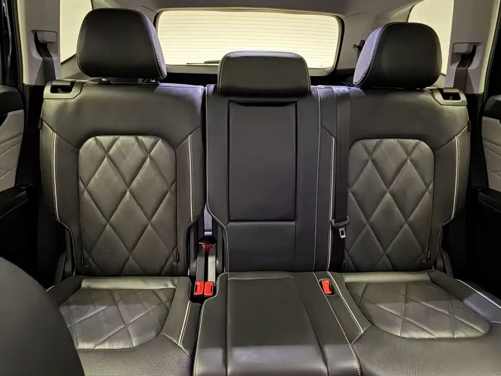 Touron 2024 380TSI four-wheel drive luxury version купить на сайте DeffCars