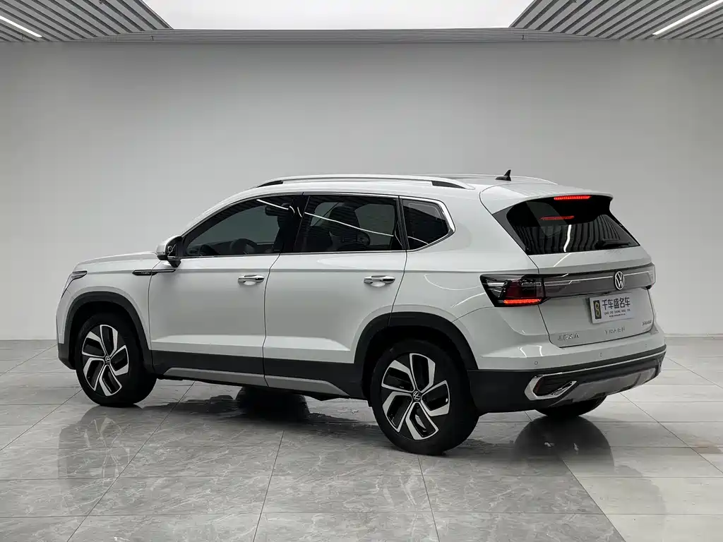 Tuyue 2023 300TSI two-wheel drive full moon version купить на сайте DeffCars