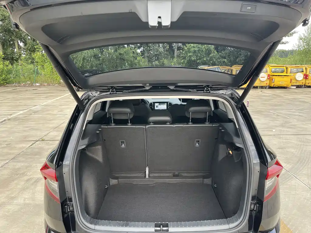 Karoq 2022款 改款 TSI280 奢享版 купить на сайте DeffCars