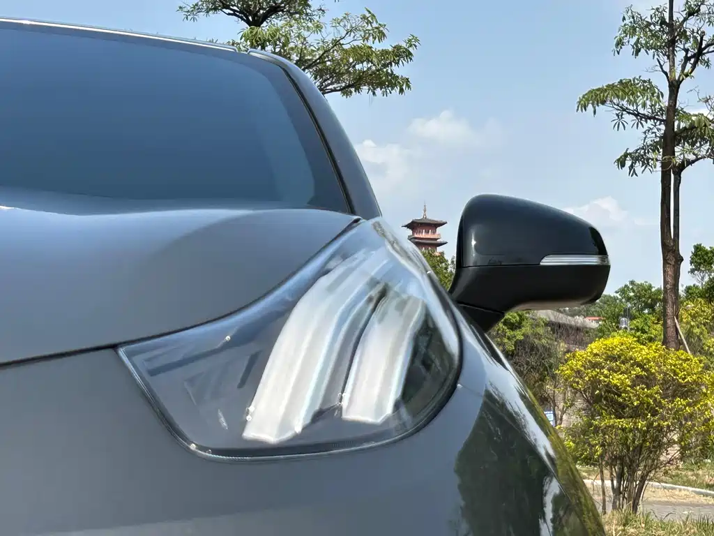Lynk & Co 03 2022 1.5TD DCT Pro купить на сайте DeffCars