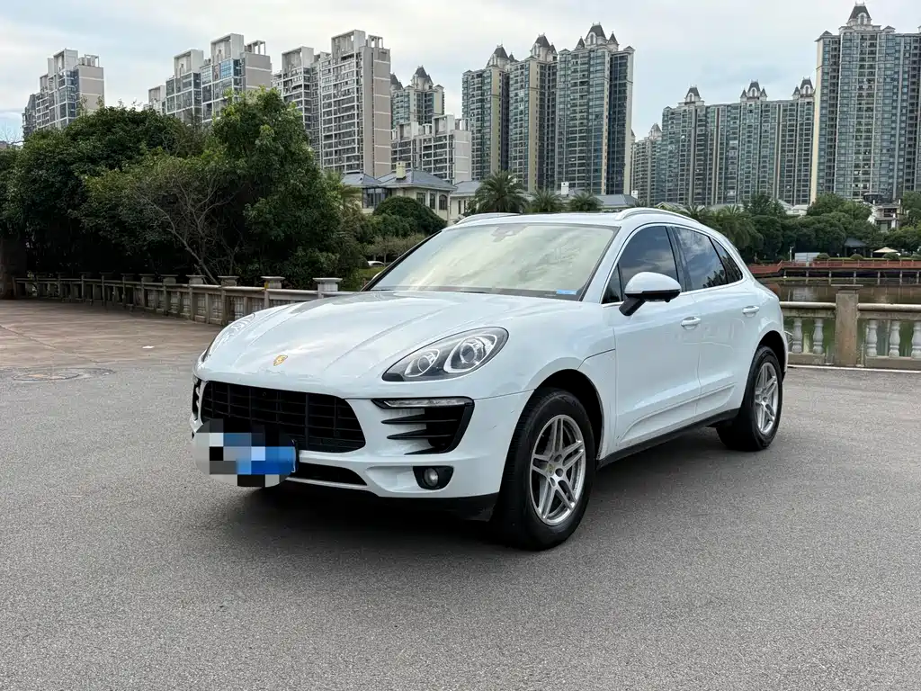 Macan 2017 Macan 2.0T купить на сайте DeffCars
