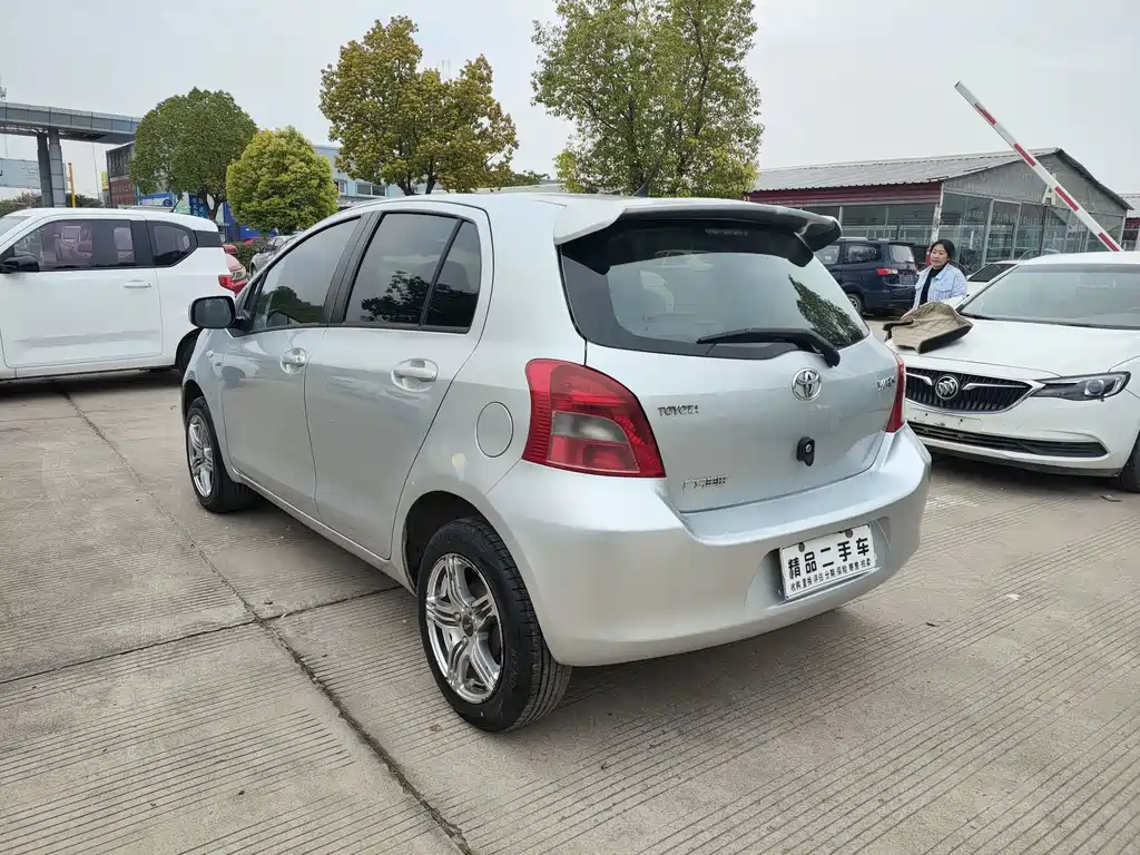 Yaris 2011 1.6G automatic dynamic version купить на сайте DeffCars