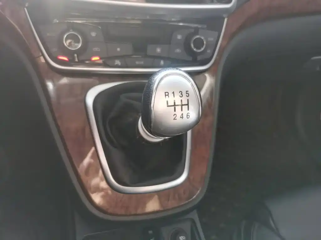 Haval H6 2015 facelift sports version 1.5T manual two-wheel drive elite type купить на сайте DeffCars