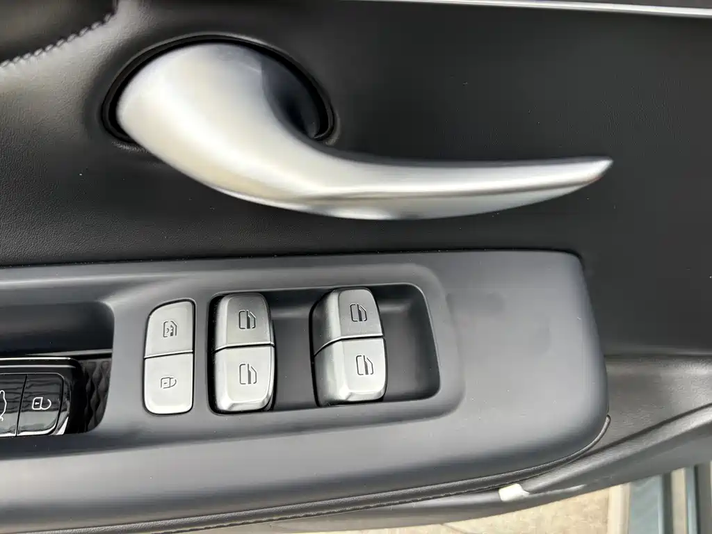 Arrizo 8 PRO 2025 1.6T DCT luxury model купить на сайте DeffCars