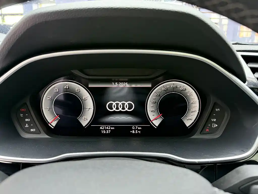 Audi Q3 2022 35 TFSI Fashionable and Dynamic купить на сайте DeffCars
