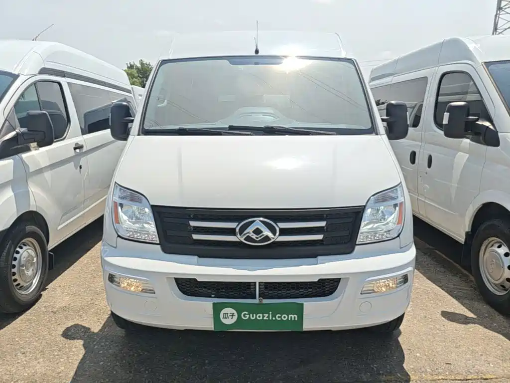 V80 2023 model 2.0T AMT classic Ao Yuntong short axis mid-top 5/6 seats купить на сайте DeffCars