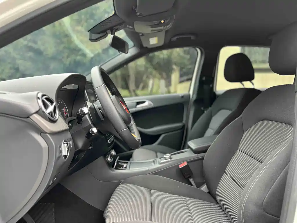 Mercedes-Benz B-Class 2017 B 180 купить на сайте DeffCars