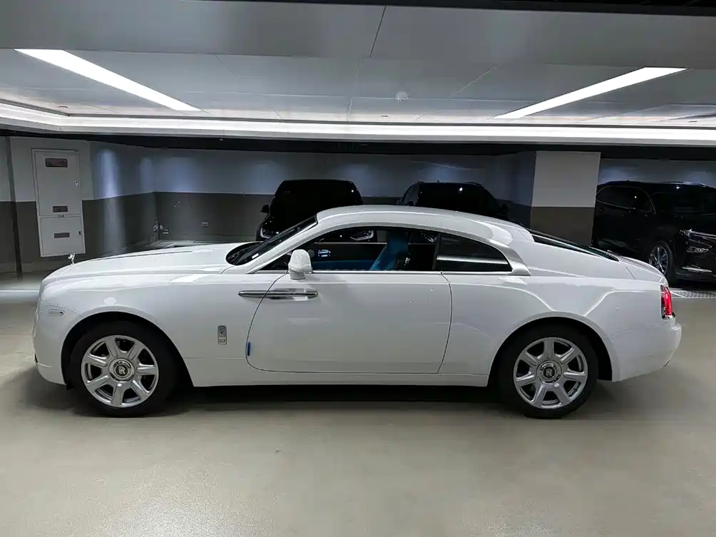 Phantom 2018 6.6T standard model купить на сайте DeffCars