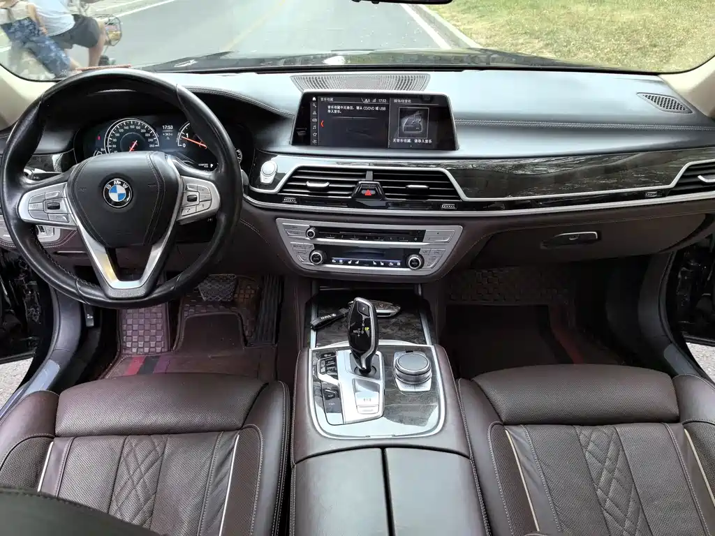 BMW 7 Series 2018 730Li Exclusive Excellence Package купить на сайте DeffCars