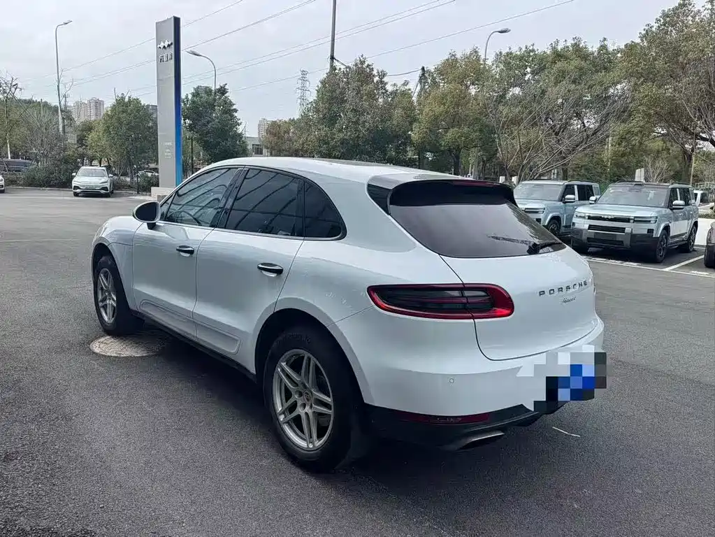 Macan 2017 Macan 2.0T купить на сайте DeffCars