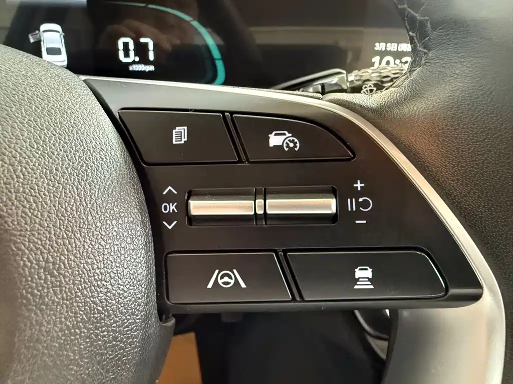 Elantra 2023 1.5L CVT LUX Premium Edition купить на сайте DeffCars