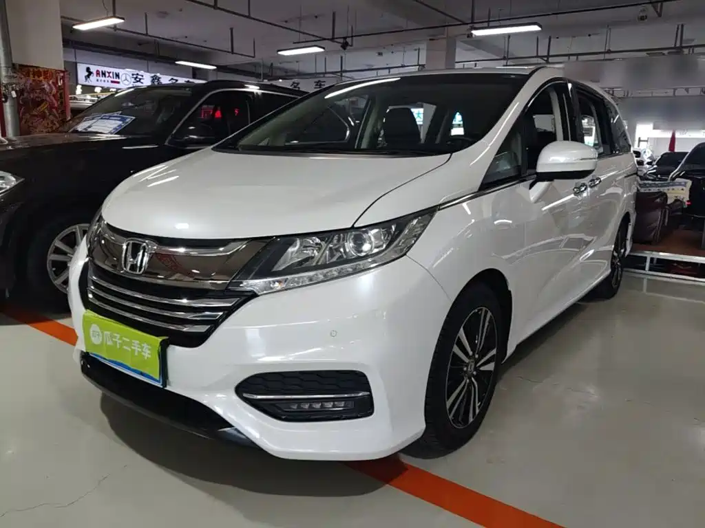Odyssey 2018 2.4L Deluxe Edition купить на сайте DeffCars