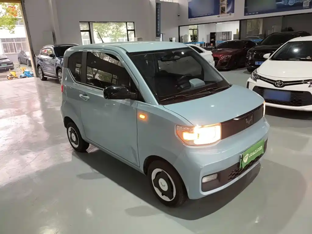 Hongguang MINIEV 2022 Yuexiang model lithium iron phosphate купить на сайте DeffCars