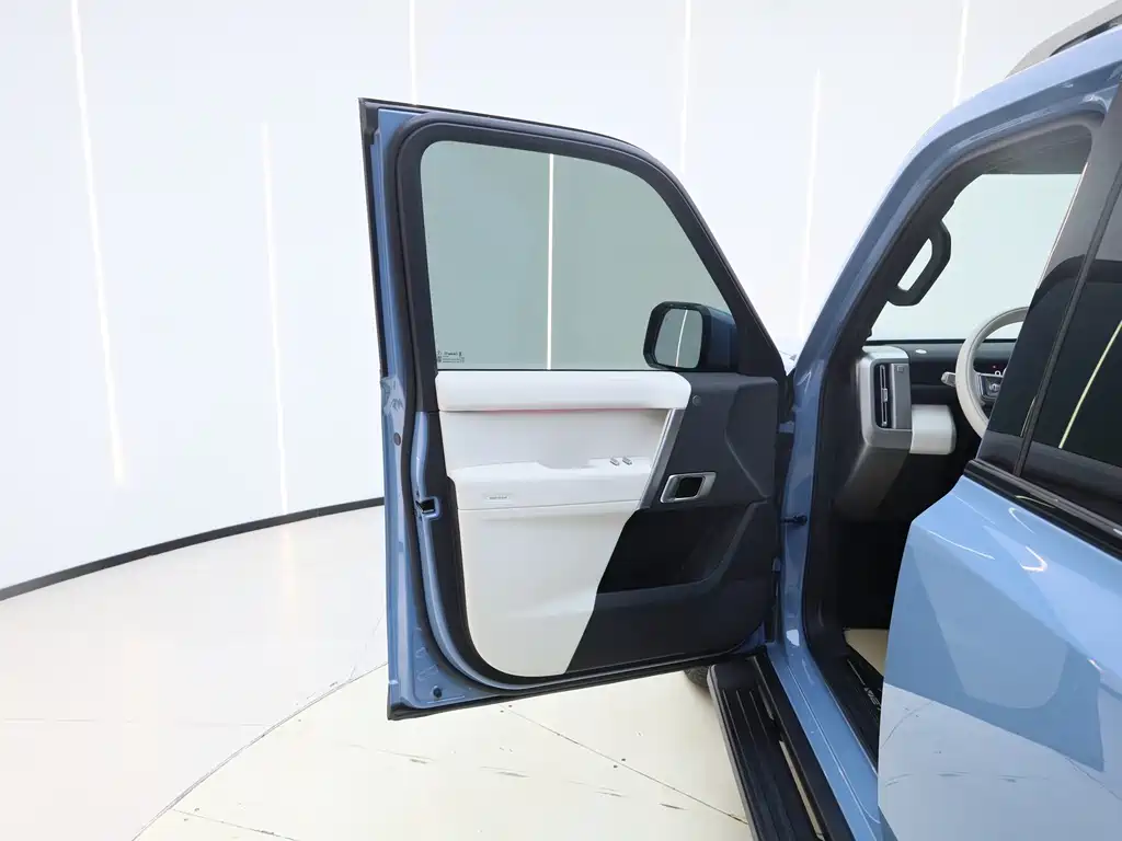 iCAR V27 2026 200KM four-wheel drive Falcon 700 купить на сайте DeffCars