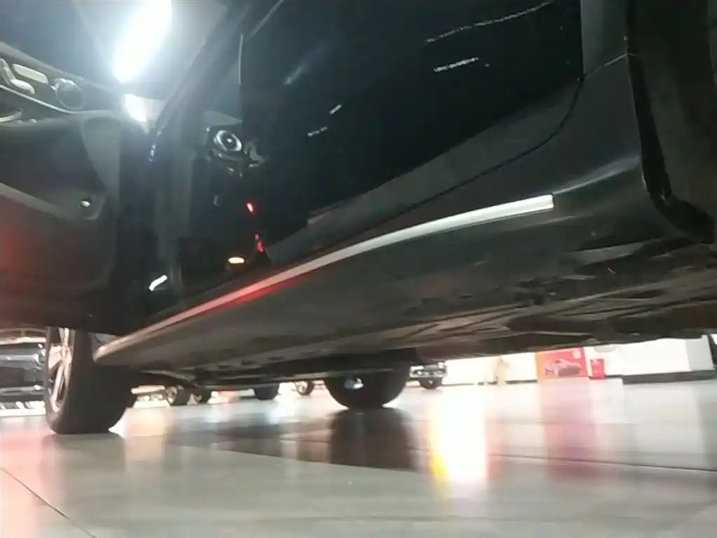 Mercedes-Benz GLC 2018 GLC 260 4MATIC luxury model купить на сайте DeffCars