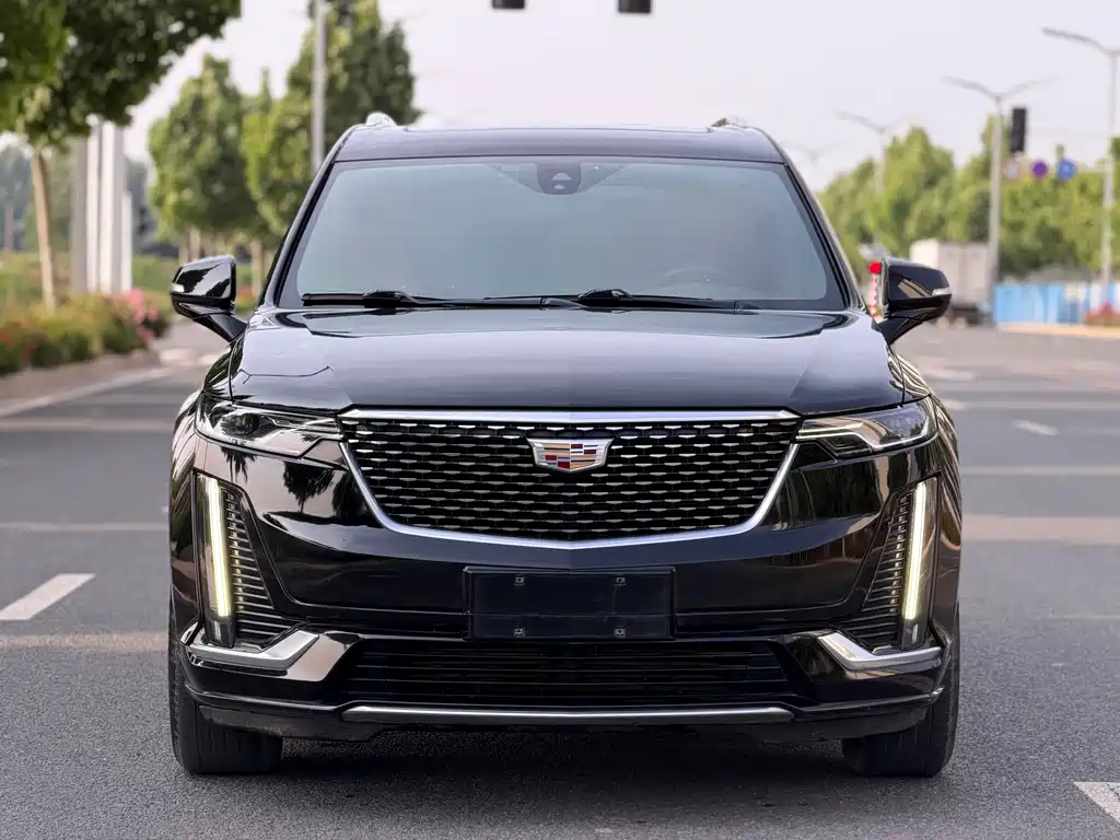 Cadillac XT6 2022 2.0T six-seat four-wheel drive stylish model купить на сайте DeffCars