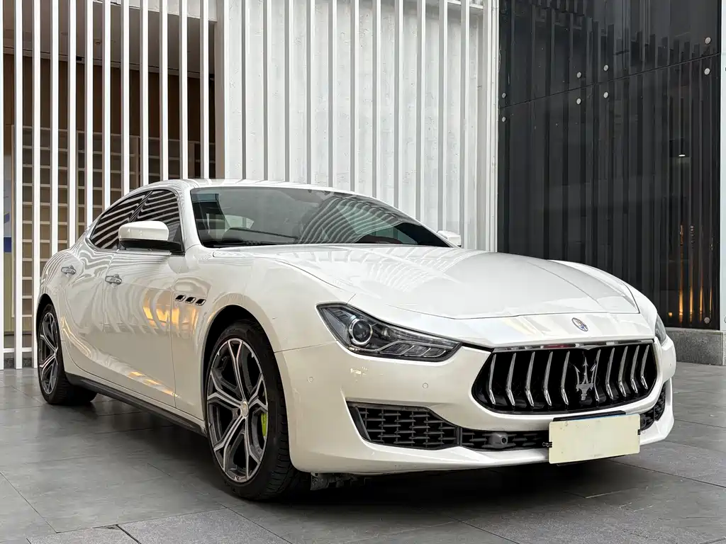 Ghibli 2017 3.0T Standard Edition купить на сайте DeffCars