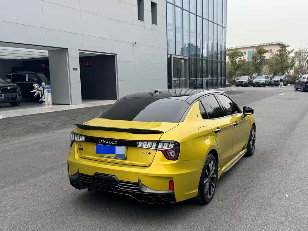 Lynk & Co 03 2019 03+ 2.0TD Automatic Wind Control Edition купить на сайте DeffCars