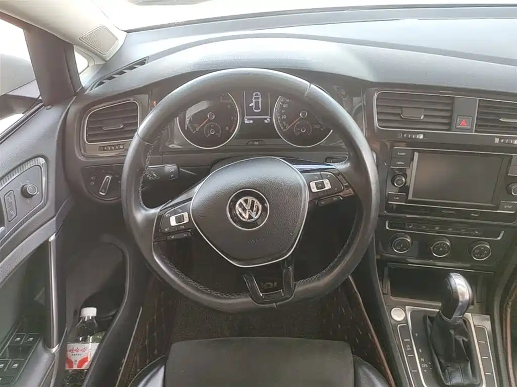 Golf 2018 230TSI automatic luxury model купить на сайте DeffCars