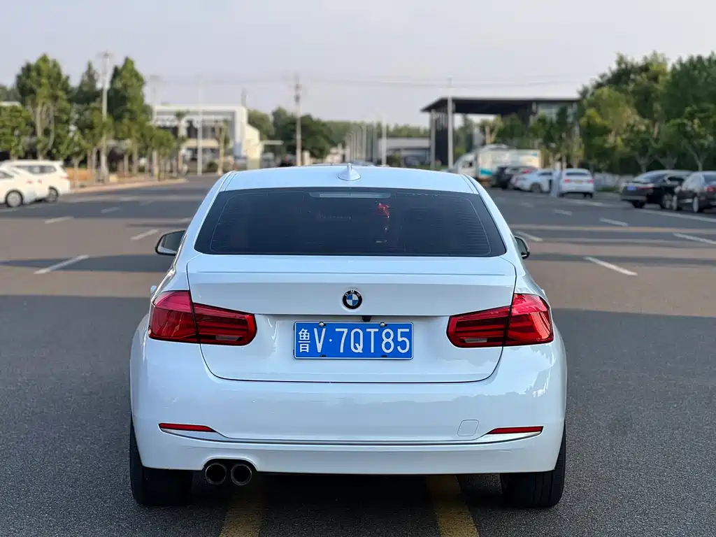 BMW 3 Series 2018 320Li Fashion Model купить на сайте DeffCars