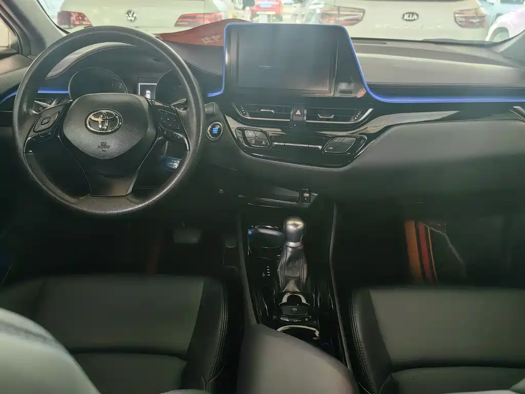 Toyota C-HR 2021 2.0L Luxury Edition купить на сайте DeffCars