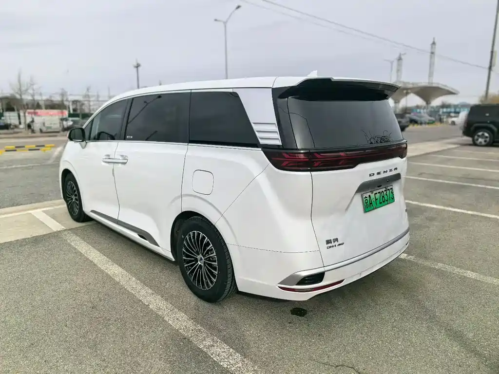 Denza D9 2022 DM-i 970 four-wheel drive flagship model купить на сайте DeffCars