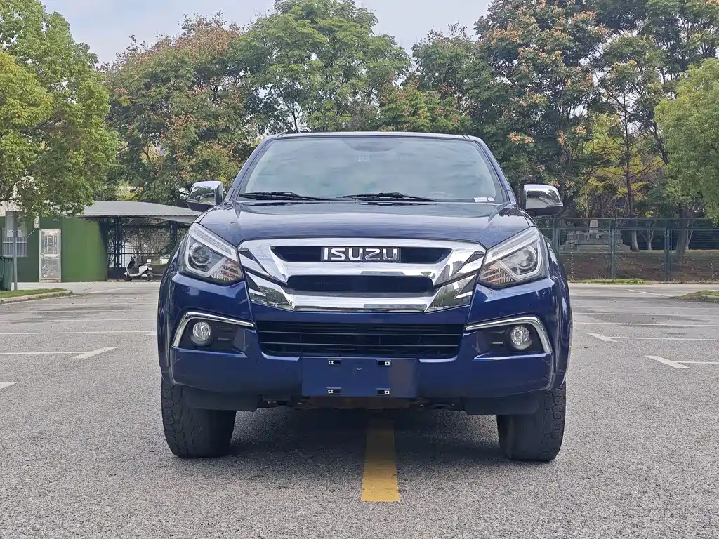D-MAX 2021 1.9T automatic four-wheel drive diesel Global aggressive RZ4E купить на сайте DeffCars