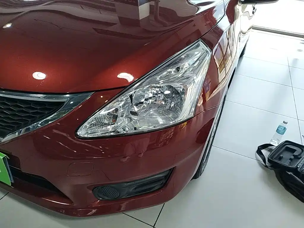 Tiida 2014 1.6L CVT comfort model купить на сайте DeffCars