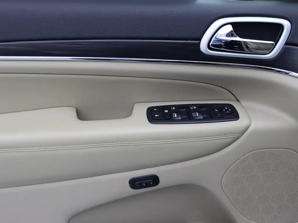 Grand Cherokee imported 2020 3.6L Elite Navigation Edition купить на сайте DeffCars