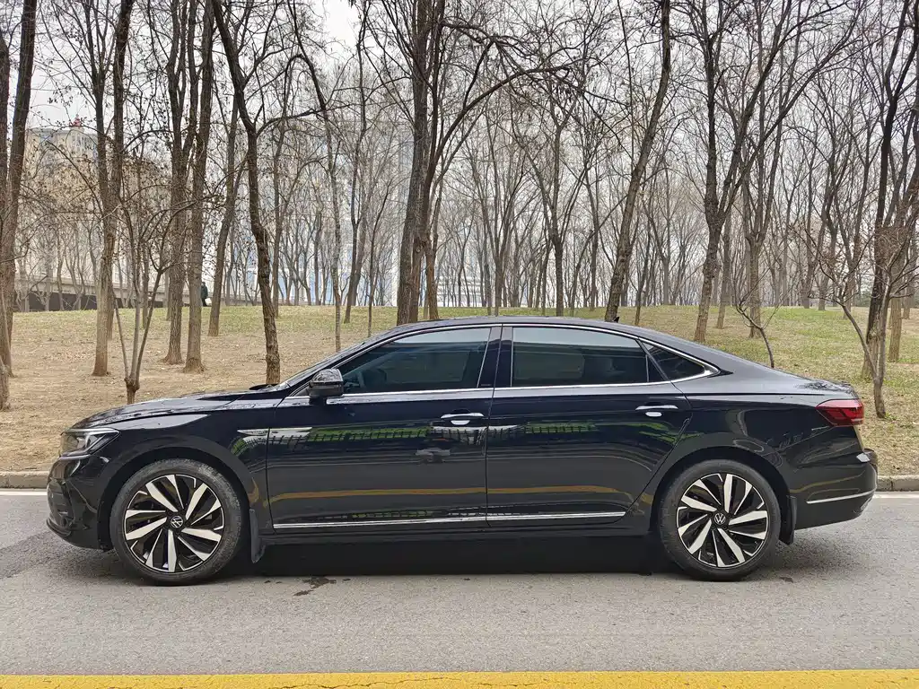 Passat 2023 facelift 330TSI Elite Edition купить на сайте DeffCars