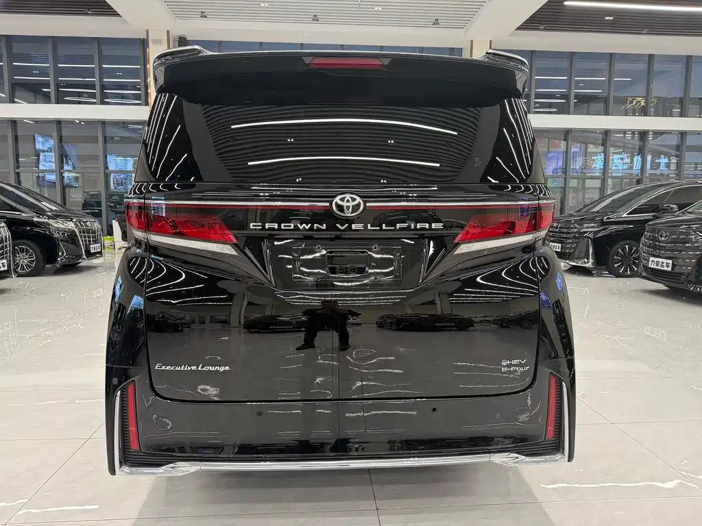 Wilfa 2024 Crown Dual Engine 2.5L Supreme Executive Edition купить на сайте DeffCars