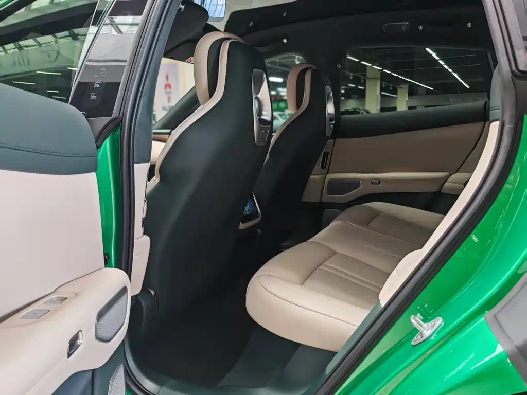 YU7 2025 4WD Max Edition купить на сайте DeffCars