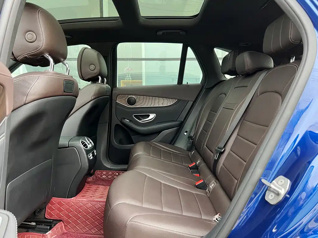 Mercedes-Benz GLC 2016 GLC 300 4MATIC Dynamic купить на сайте DeffCars